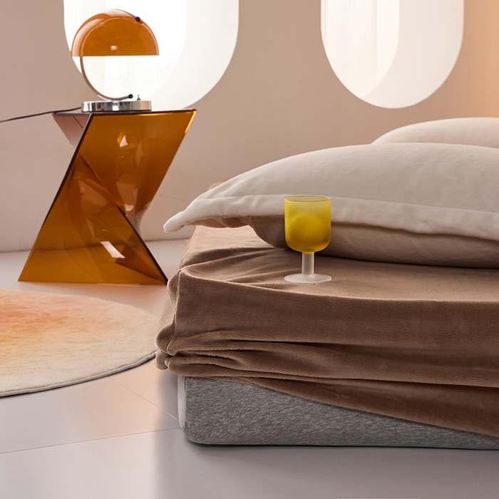 91家纺网 家纺一手货源 找家纺 LADYCOCO可可家居 2024新款牛奶3D绒立体雕花剪花单品系列-单床笠 深咖