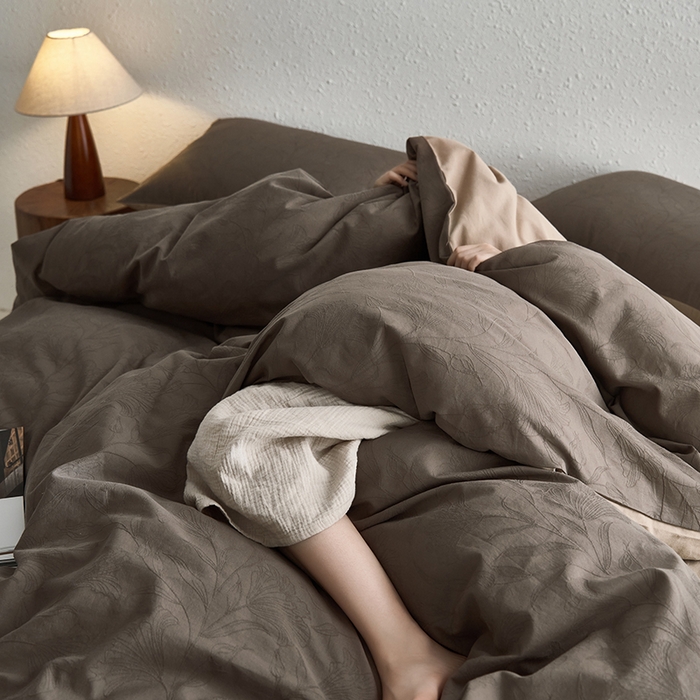 91家纺网 家纺一手货源 找家纺 千朵森 2024新款全棉色织提花磨毛欧佩斯四件套-风格一 欧佩斯-香槟