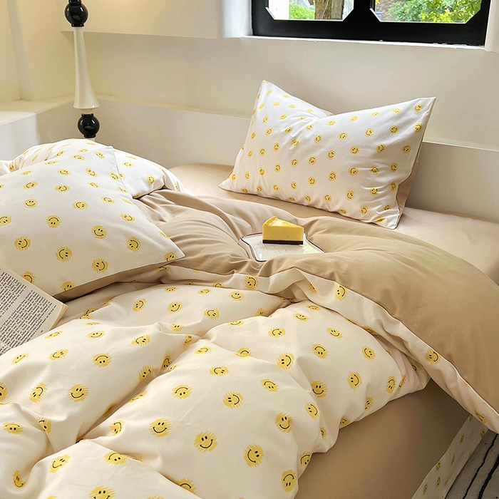 91家纺网 家纺一手货源 找家纺 田野 2024新款纯棉全棉磨毛印花四件套系列 笑脸