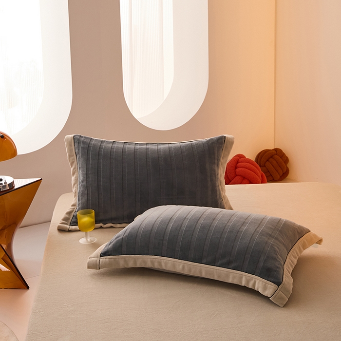 91家纺网 家纺一手货源 找家纺 LADYCOCO可可家居 2024新款牛奶3D绒立体雕花剪花单品系列-单枕套 灰色+卡其色