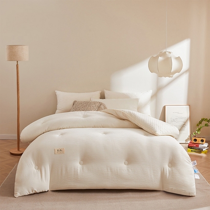 91家纺网 家纺一手货源 找家纺 2024新款A类双层皱皱纱豆豆被子被芯 皱皱纱-云母白