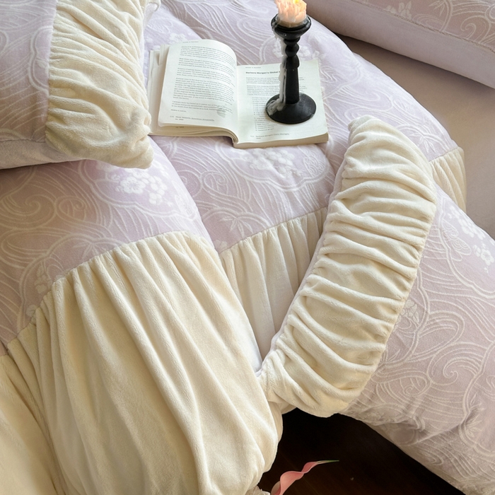 91家纺网 家纺一手货源 找家纺 慕澄家纺 2024新款法式轻奢款琢色烂花牛奶绒四件套 紫苑