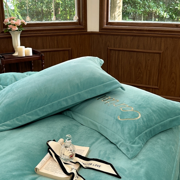 91家纺网 家纺一手货源 找家纺 尚美 2024新款床盖款工艺设计四件套-依连娜 青春绿