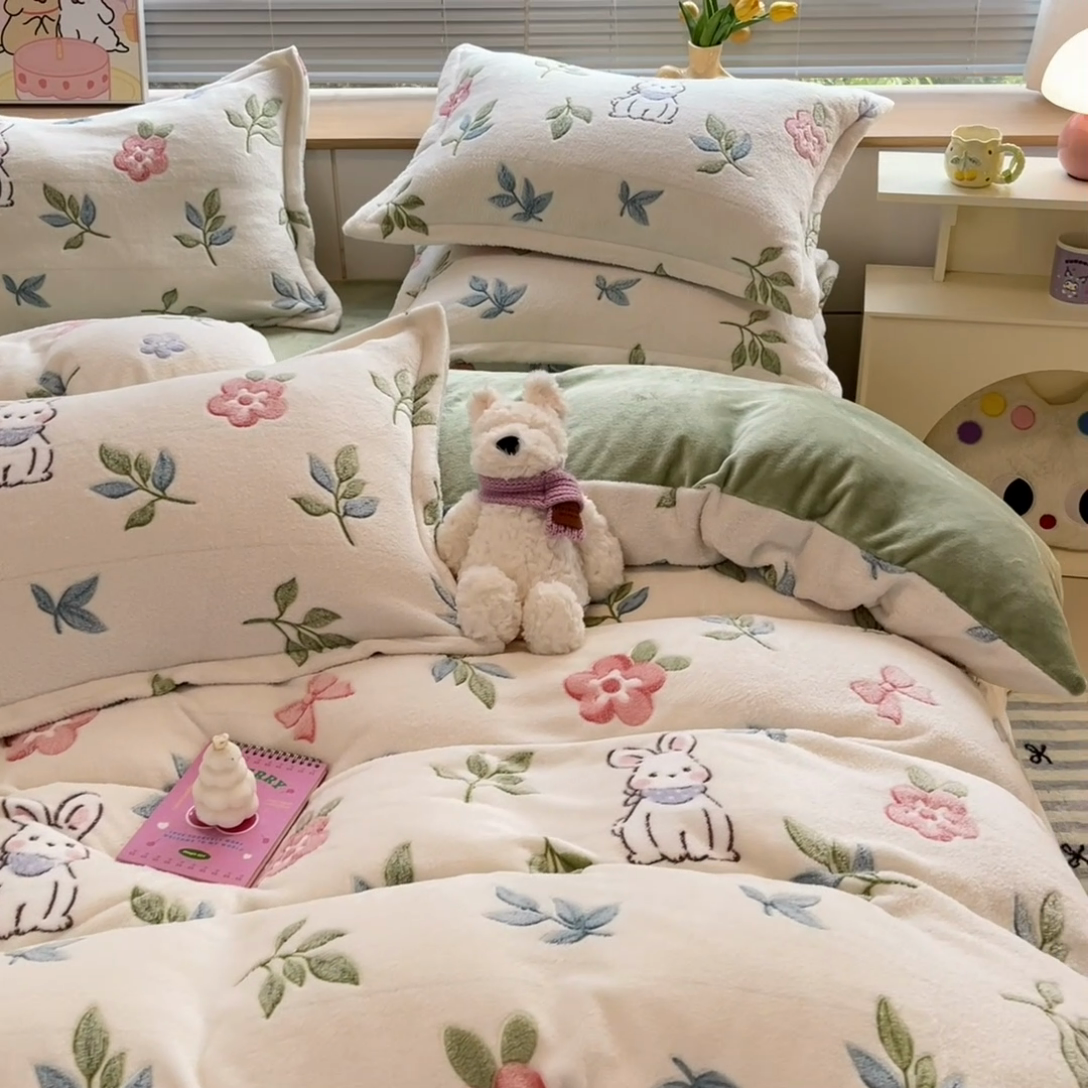 91家纺网 家纺一手货源 找家纺 慕尚 2025新款高克重印花雪花绒被套单件 好运兔