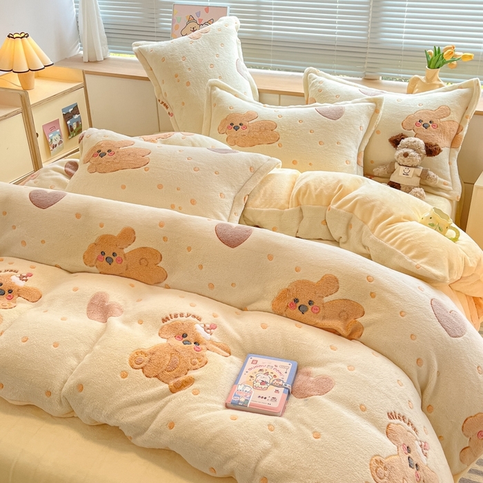 91家纺网 家纺一手货源 找家纺 慕尚 2025新款高克重印花雪花绒四件套  辛巴狗