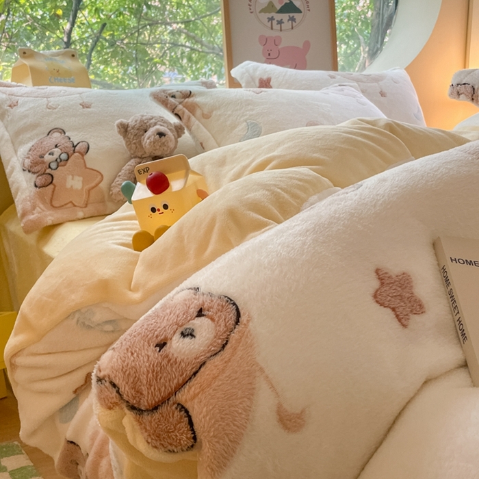 91家纺网 家纺一手货源 找家纺 慕尚 2025新款高克重印花雪花绒被套单件 星空熊