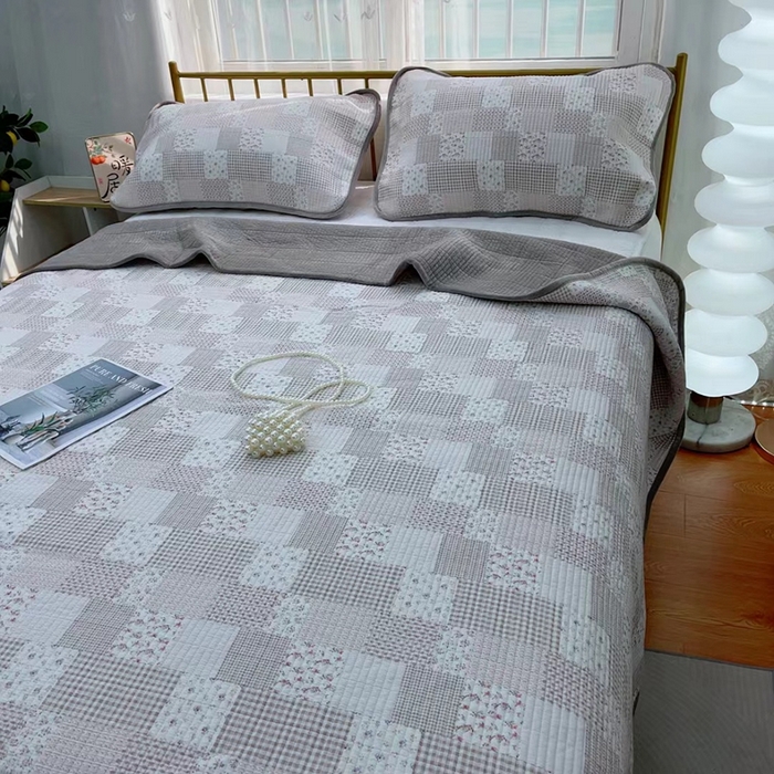 91家纺网 家纺一手货源 找家纺 2024新款棉加绒双面两用四季款床盖三件套 花西