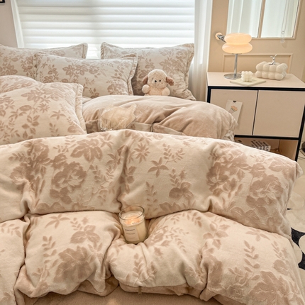 91家纺网 家纺一手货源 找家纺 慕尚 2025新款高克重保暖双色雕花绒被套单件 慕斯