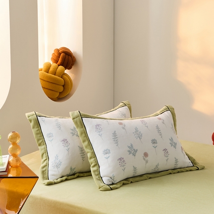 LADYCOCO可可家居 单枕套-2024新款牛奶绒数码印花单品系列 清新花团+果绿