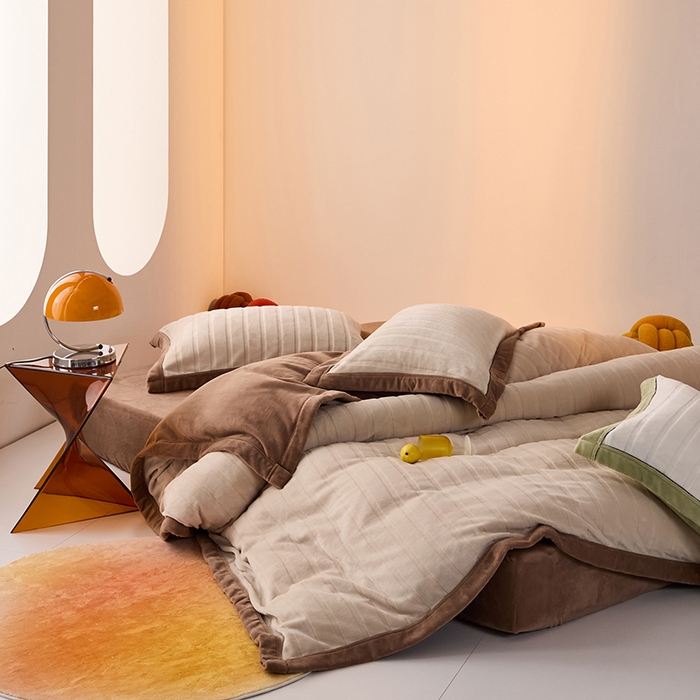 91家纺网 家纺一手货源 找家纺 LADYCOCO可可家居 2024新款牛奶3D绒立体雕花剪花单品系列-单被套 卡其色+深咖