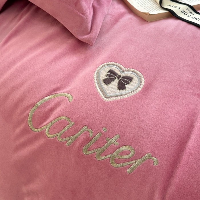 91家纺网 家纺一手货源 找家纺 尚美 2024新款床盖款工艺设计四件套-依连娜 红豆沙