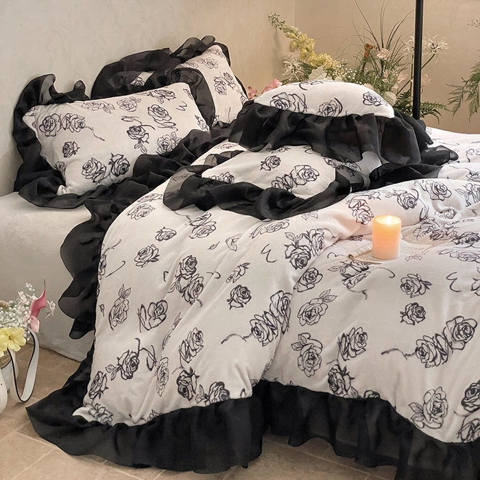 91家纺网 家纺一手货源 找家纺 慕澄家纺 2024新款高克重花边牛奶绒印花四件套 冬语