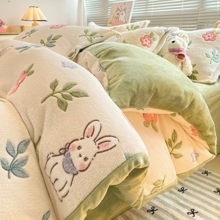 91家纺网 家纺一手货源 找家纺 （总）慕尚 2025新款高克重印花雪花绒被套单件