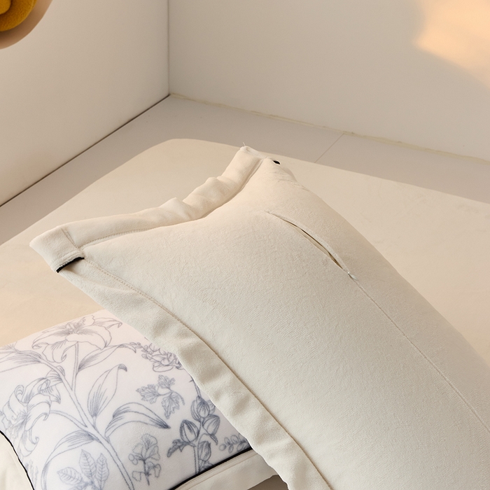 91家纺网 家纺一手货源 找家纺 LADYCOCO可可家居 单枕套-2024新款牛奶绒数码印花单品系列 繁花+米白