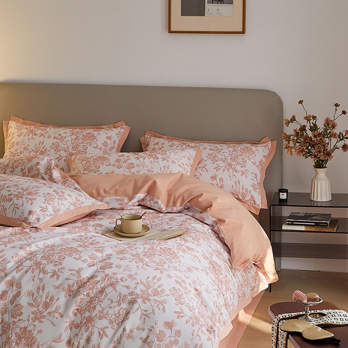 91家纺网 家纺一手货源 找家纺 千朵森 2024新款高定新疆长绒棉全棉印花拼角磨毛四件套 风格二 芳华