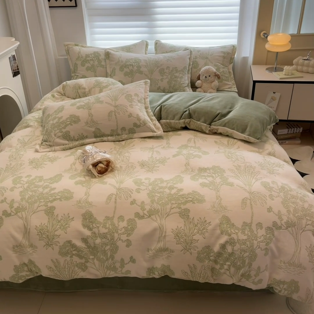 91家纺网 家纺一手货源 找家纺 慕尚 2025新款高克重保暖双色雕花绒四件套 花梦-绿