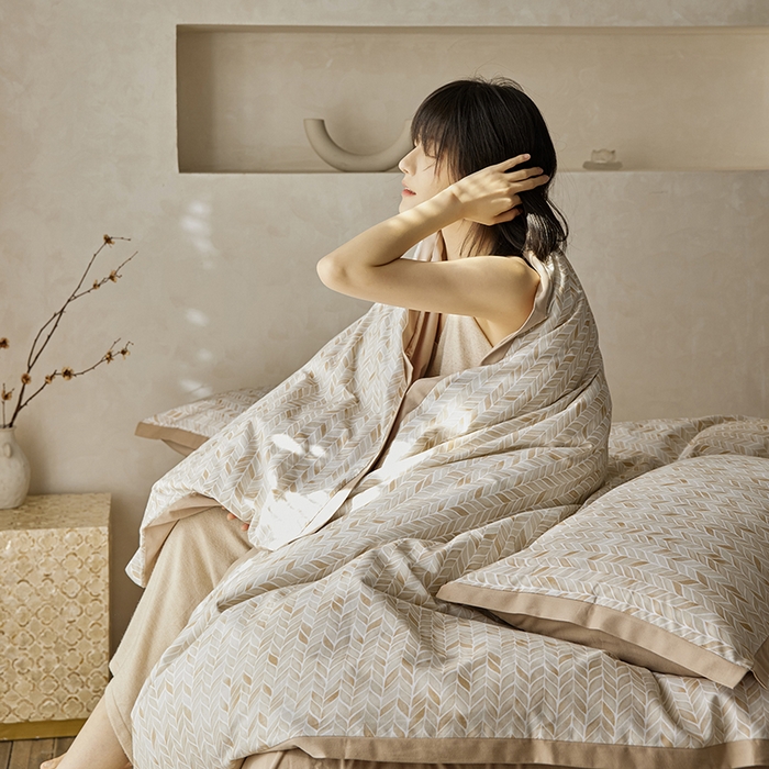 91家纺网 家纺一手货源 找家纺 千朵森 2024新款高定新疆长绒棉全棉印花拼角磨毛四件套 风格一 似锦