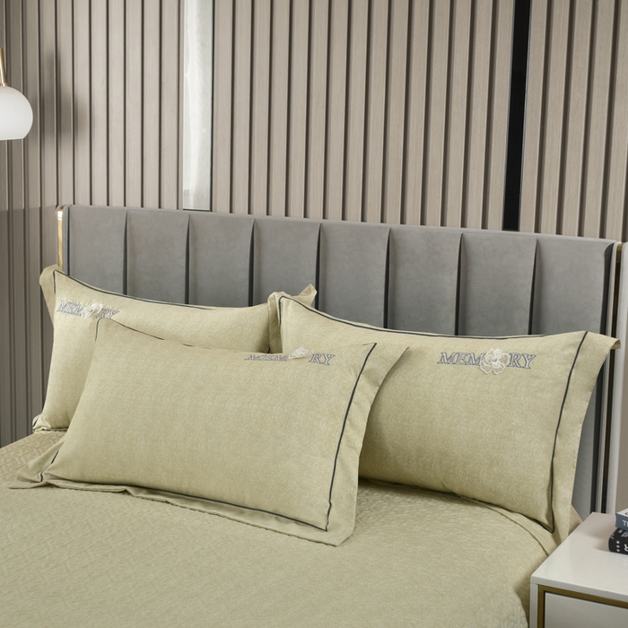 91家纺网 家纺一手货源 找家纺 （总）2024新款磨毛肌理纹刺绣轻奢风床盖夹棉四件套-月光宝盒系列