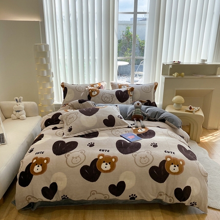 91家纺网 家纺一手货源 找家纺 梦澜蒂 2024新款加厚保暖牛奶绒被套牛奶绒四件套
