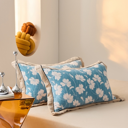 LADYCOCO可可家居 单枕套-2024新款牛奶绒数码印花单品系列 风叶蓝色+卡其色