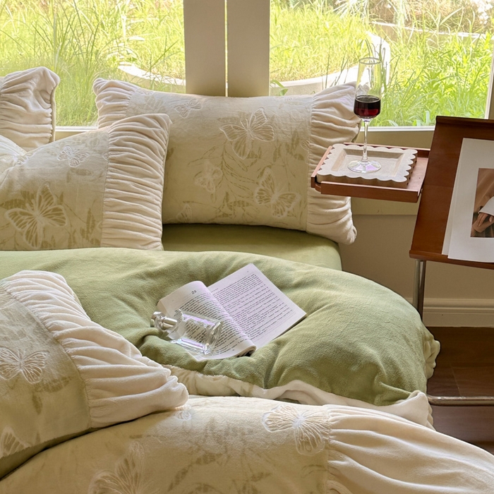 91家纺网 家纺一手货源 找家纺 慕澄家纺 2024新款法式轻奢款琢色烂花牛奶绒四件套 约定