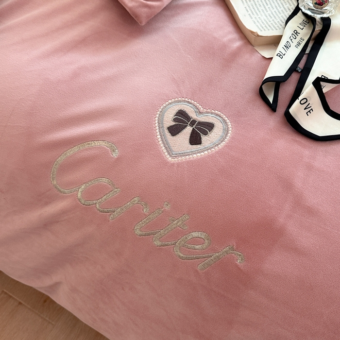 91家纺网 家纺一手货源 找家纺 尚美 2024新款床盖款工艺设计四件套-依连娜 浅豆沙