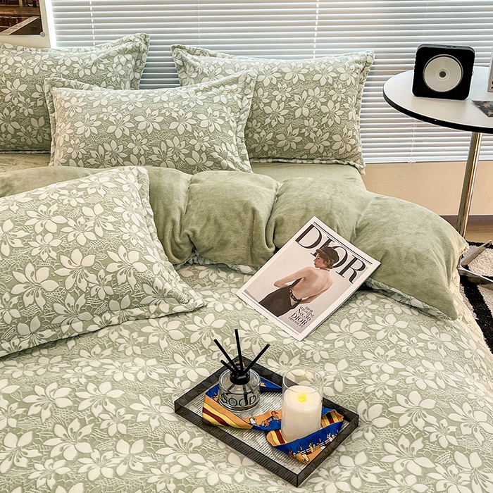 91家纺网 家纺一手货源 找家纺 （总）慕尚 2025新款高克重保暖双色雕花绒枕套单件