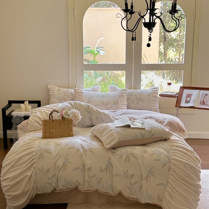 慕澄家纺 2024新款法式轻奢款琢色烂花牛奶绒四件套 沁竹