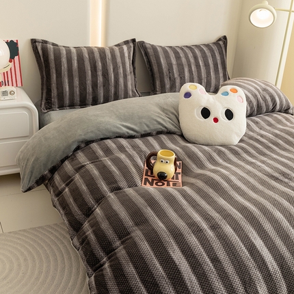 2024新款立体菠萝格印花保暖牛奶绒系列单被套 个性灰