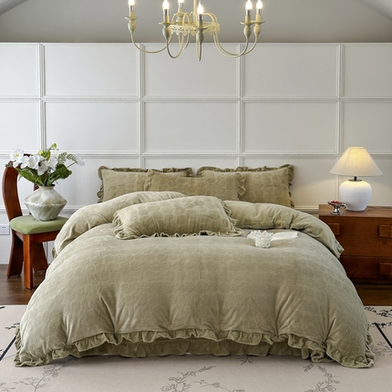 91家纺网 家纺一手货源 找家纺 野合家纺 2024新款法式A类雕花牛奶绒韩版公主风四件套床盖款床单款床笠款 山茶花-秋黄