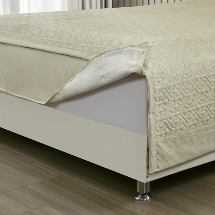 91家纺网 家纺一手货源 找家纺 （总）2024新款磨毛肌理纹刺绣轻奢风床盖夹棉四件套-月光宝盒系列