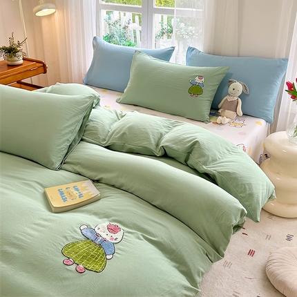 91家纺网 家纺一手货源 找家纺 （总）艾米家居 2025新款水洗磨毛毛巾绣印花四件套