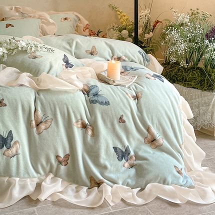 慕澄家纺 2024新款高克重花边牛奶绒印花四件套 蝶舞