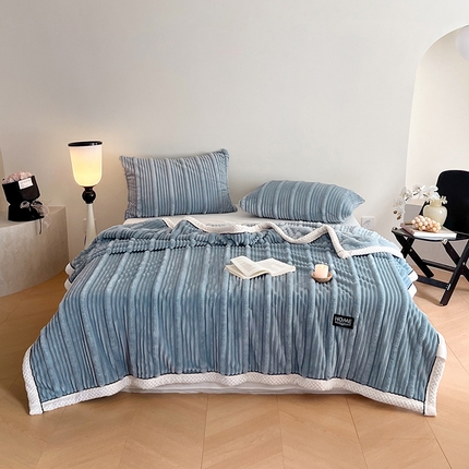 91家纺网 家纺一手货源 找家纺 欧邦 新款A类兔兔绒子母条毛毯 子母条-爱尔蓝