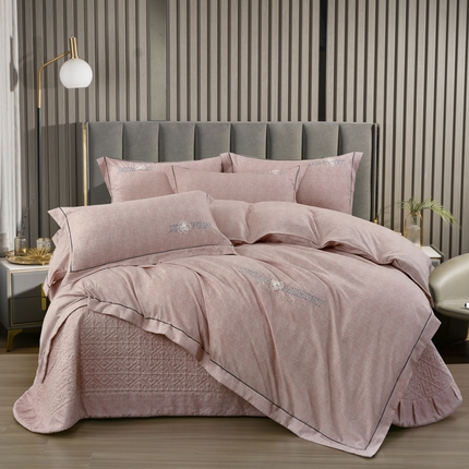 91家纺网 家纺一手货源 找家纺 （总）2024新款磨毛肌理纹刺绣轻奢风床盖夹棉四件套-月光宝盒系列