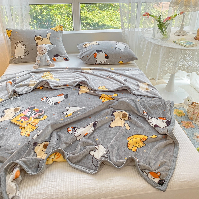 91家纺网 家纺一手货源 找家纺 慕尚家纺 2025新款雪貂绒高克重300g毛毯家用毛毯 小猫咪