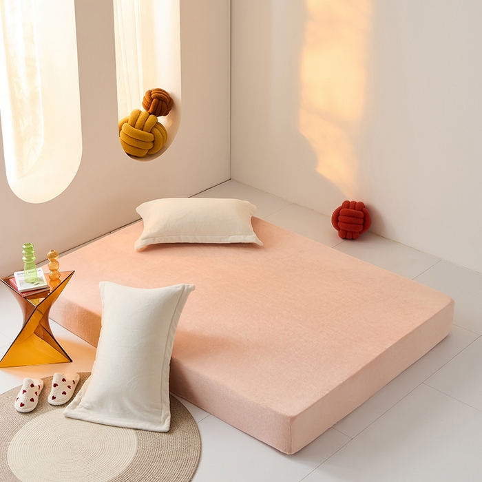 91家纺网 家纺一手货源 找家纺 LADYCOCO可可家居 2024新款牛奶3D绒立体雕花剪花单品系列-单床笠 浅粉