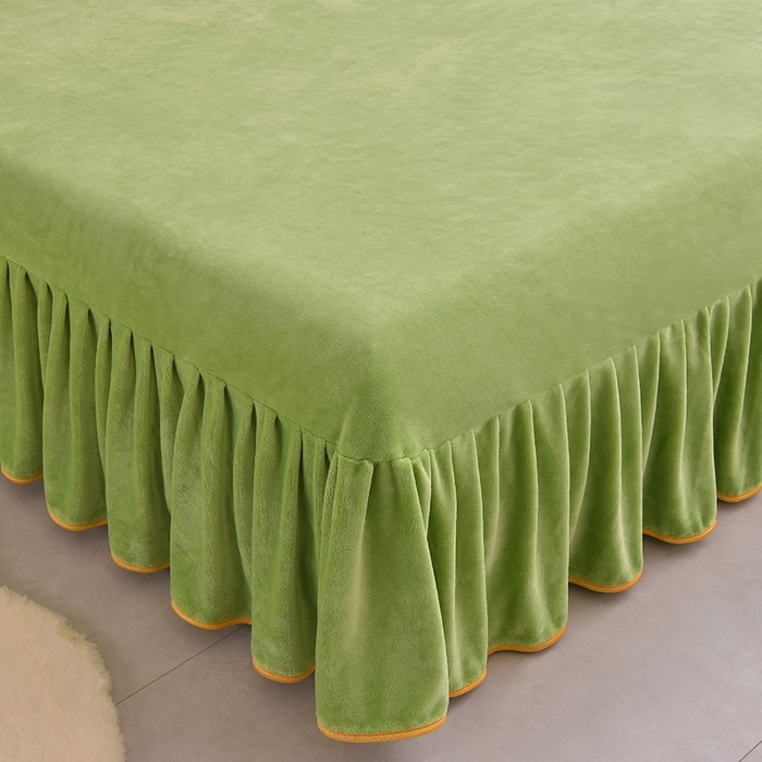 91家纺网 家纺一手货源 找家纺 雅芝蓝 2025新款8-9斤高克重印花牛奶绒四件套保暖绒套件直播爆款 漫野