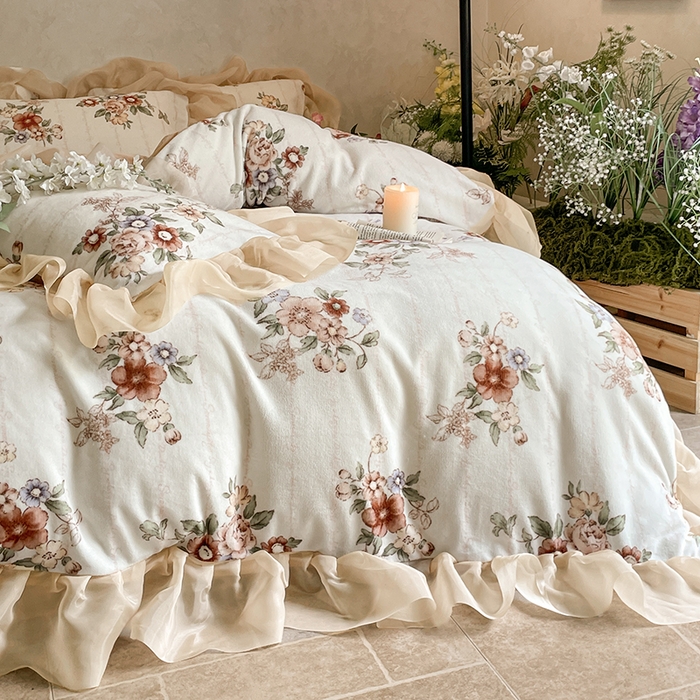 91家纺网 家纺一手货源 找家纺 慕澄家纺 2024新款高克重花边牛奶绒印花四件套 锦绣