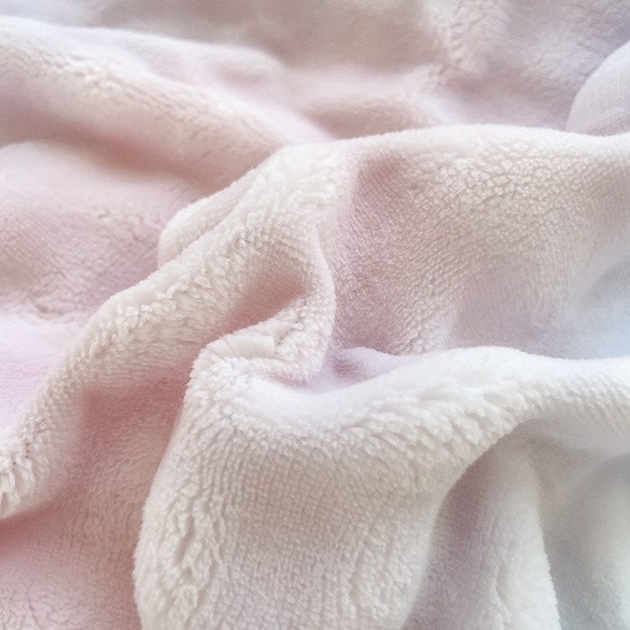 91家纺网 家纺一手货源 找家纺 言熙居2024新款-A面泡芙绒B面全消光8到9斤牛奶绒三四件套 泡芙-蓝粉