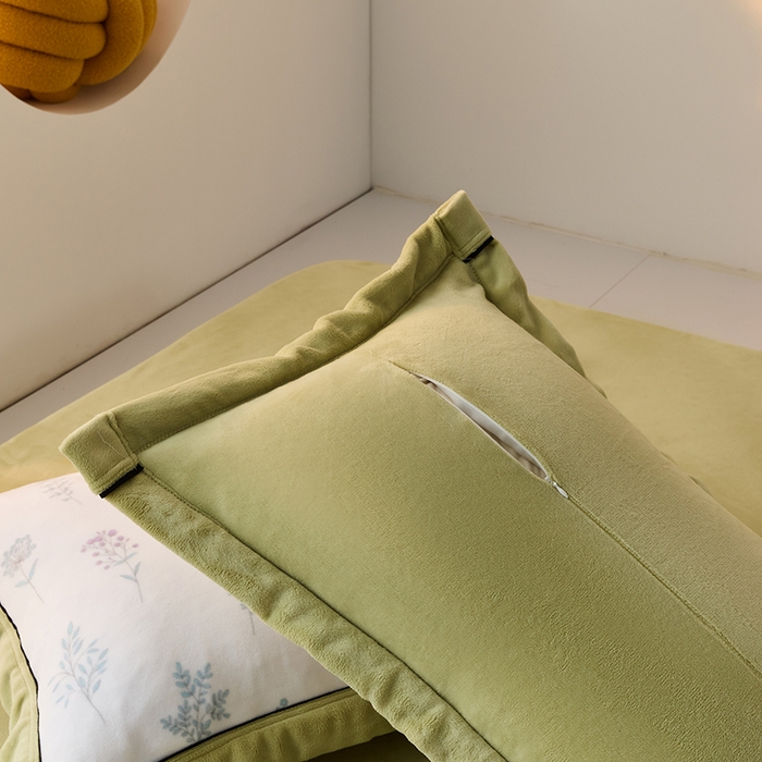 91家纺网 家纺一手货源 找家纺 LADYCOCO可可家居 单枕套-2024新款牛奶绒数码印花单品系列 清新花团+果绿