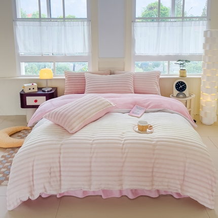 91家纺网 家纺一手货源 找家纺 言熙居2024新款-A面泡芙绒B面全消光8到9斤牛奶绒三四件套 泡芙-粉白