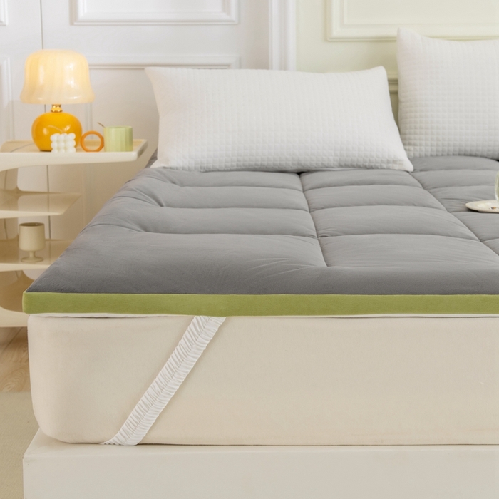 91家纺网 家纺一手货源 找家纺 LADYCOCO可可家居 2024新款亲肤舒适德绒床垫床褥-超暖系列 灰色