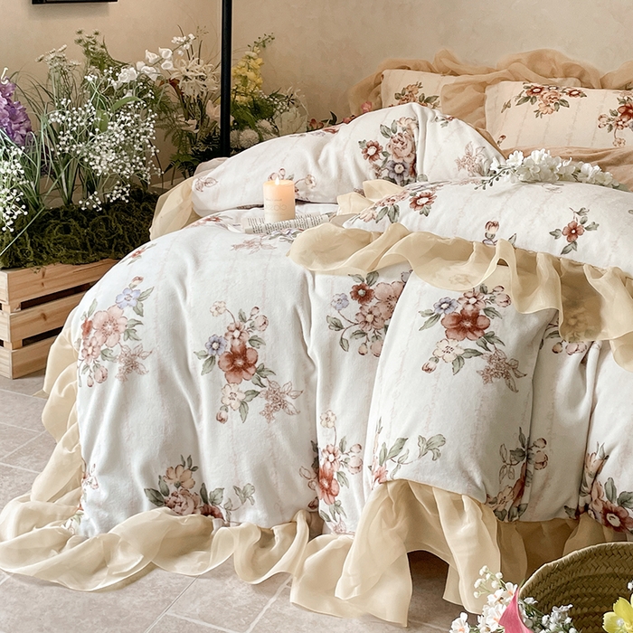 91家纺网 家纺一手货源 找家纺 慕澄家纺 2024新款高克重花边牛奶绒印花四件套 锦绣