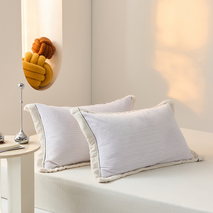 91家纺网 家纺一手货源 找家纺 LADYCOCO可可家居 单枕套-2024新款牛奶绒数码印花单品系列 细条纹蓝粉+米白