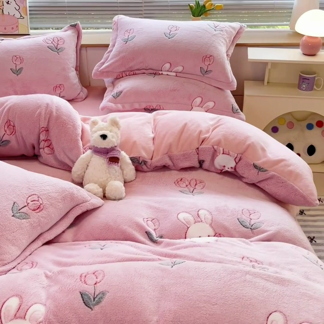 91家纺网 家纺一手货源 找家纺 （总）慕尚 2025新款高克重印花雪花绒被套单件