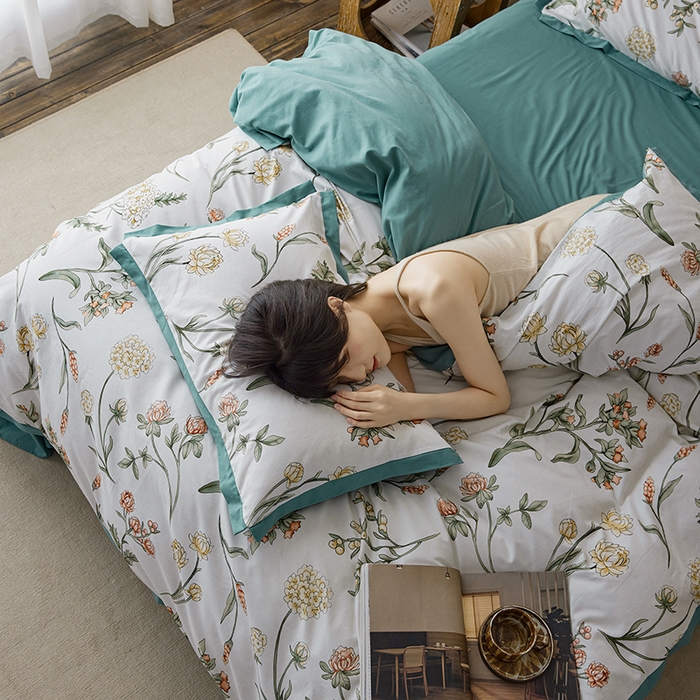 91家纺网 家纺一手货源 找家纺 千朵森 2024新款高定新疆长绒棉全棉印花拼角磨毛四件套 风格一 春晓