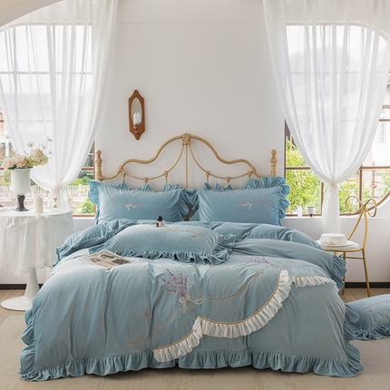 91家纺网 家纺一手货源 找家纺 （总）金绣美居 2025新款加厚婴儿绒韩版床盖绣花保暖四件套-含香