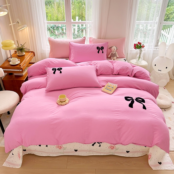 91家纺网 家纺一手货源 找家纺 艾米家居 2025新款水洗磨毛毛巾绣印花四件套 蝴蝶结