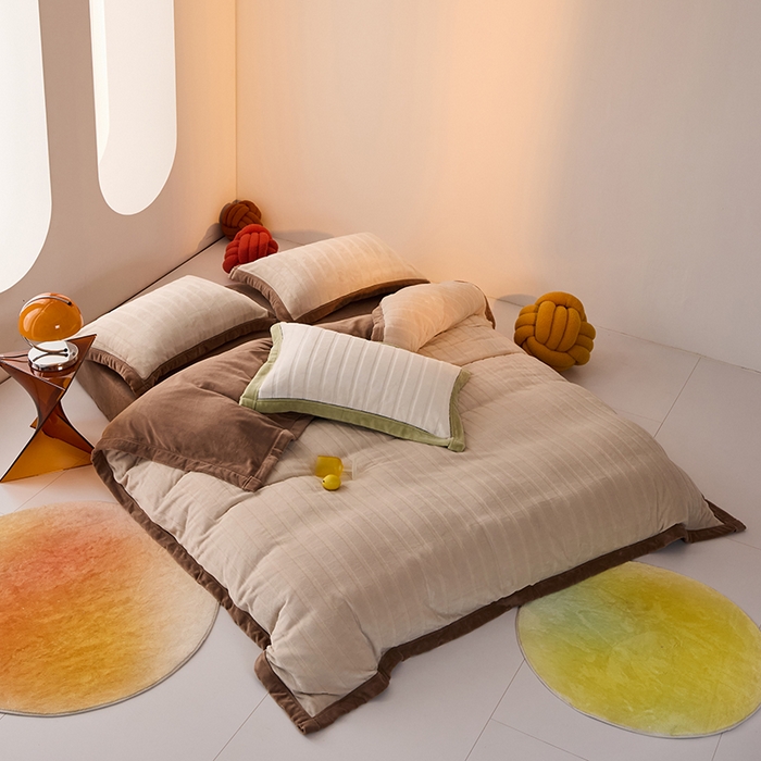 91家纺网 家纺一手货源 找家纺 LADYCOCO可可家居 2024新款牛奶3D绒立体雕花剪花单品系列-单被套 卡其色+深咖